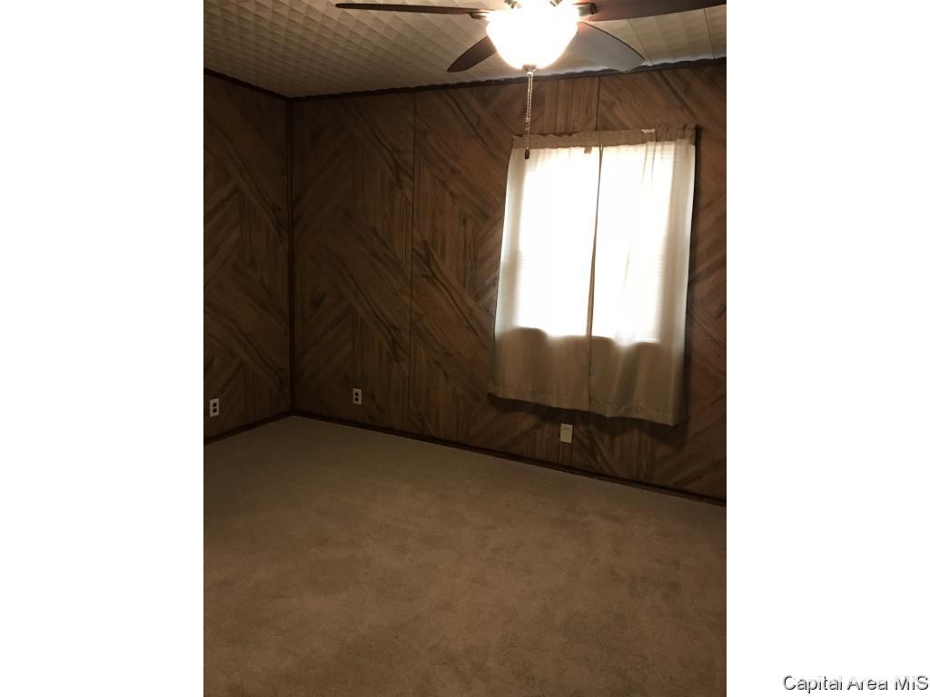 200 North Wesley Street Springfield, IL 62702 - Photo 8 of 18 Gallery Image 8