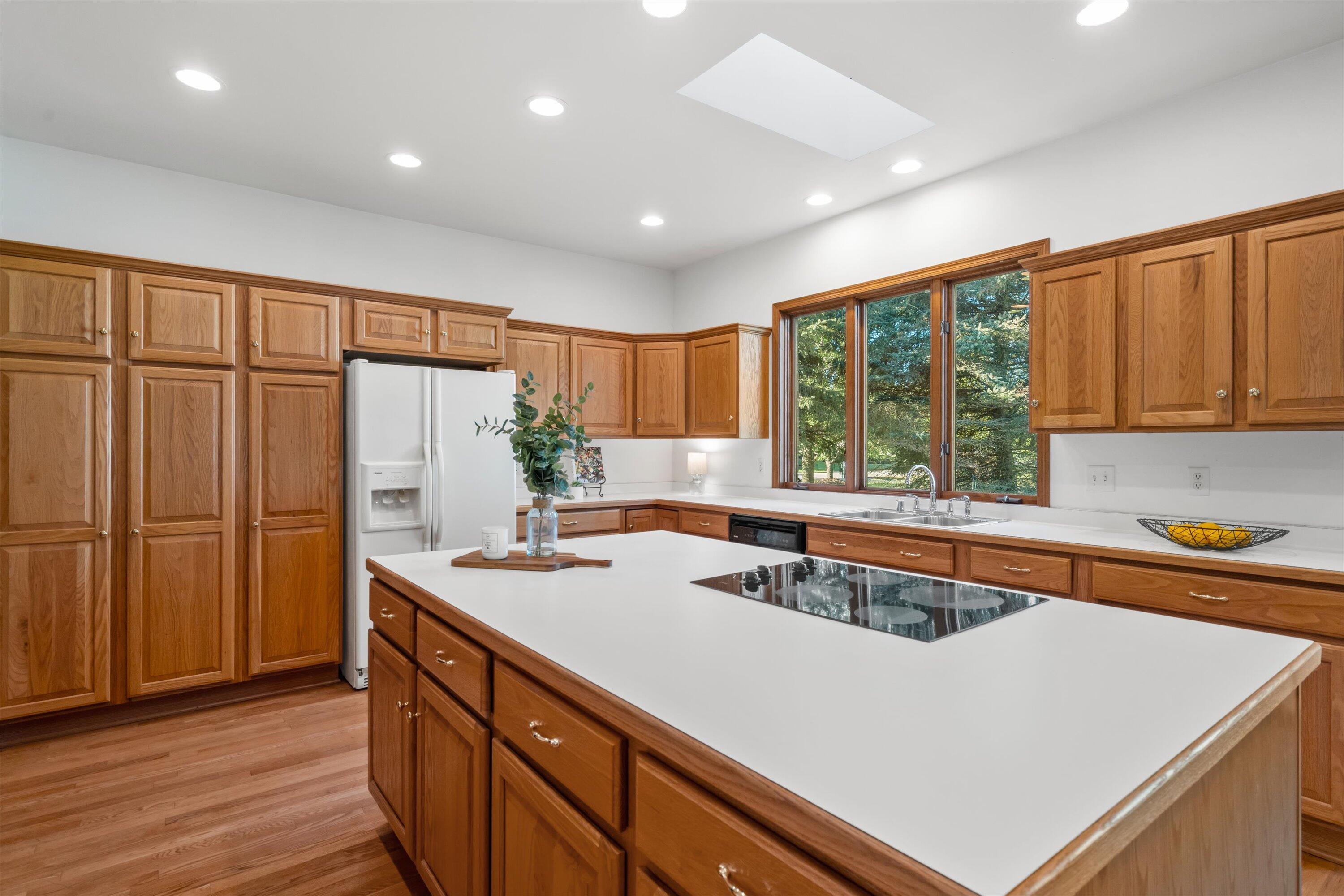 7306 Forty Acre Road Caledonia, WI 53126 - Photo 15 of 45 Kitchen
