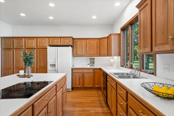 $575,000 | 7306 Forty Acre Road, Caledonia, WI 53126