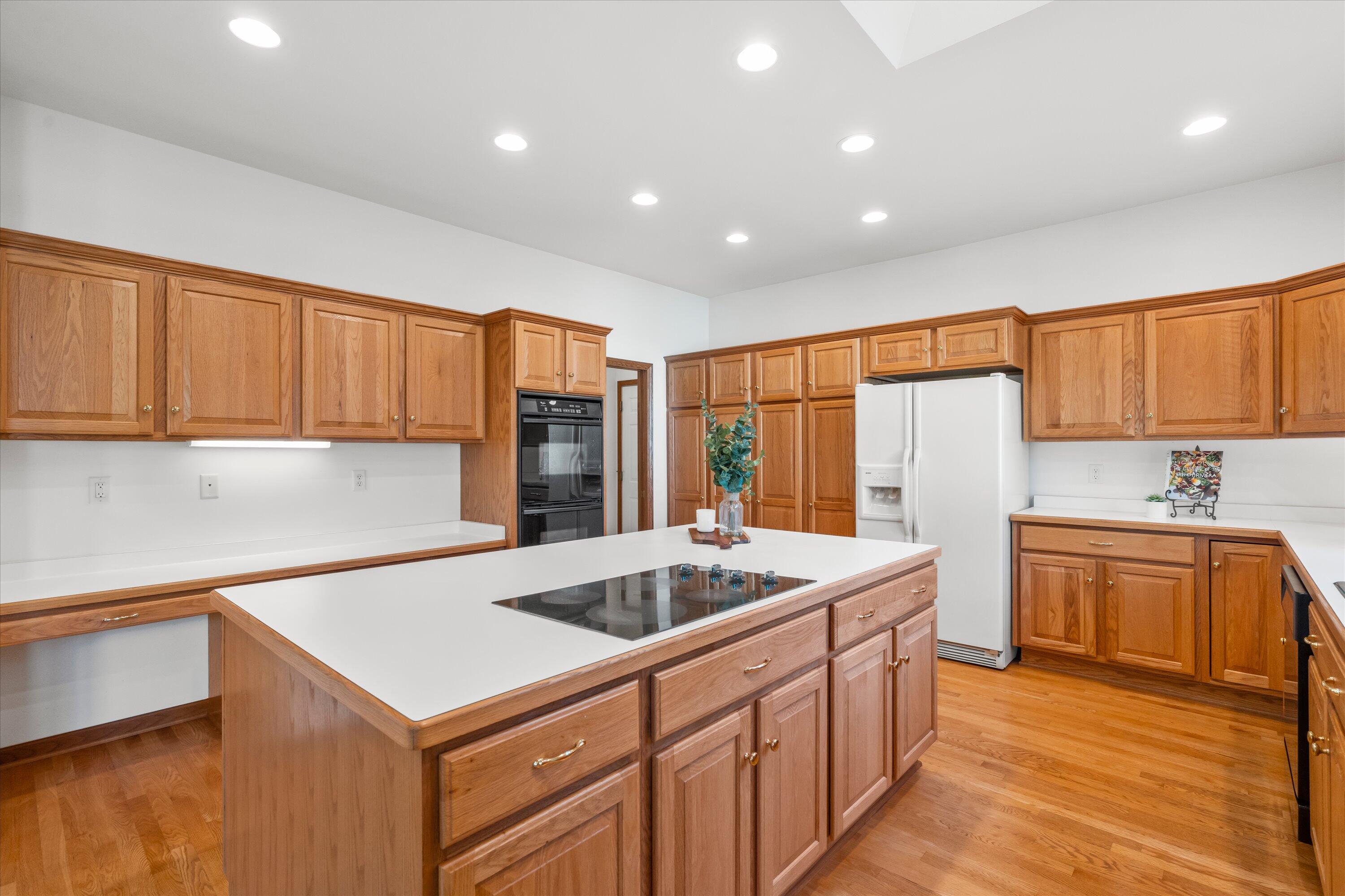 7306 Forty Acre Road Caledonia, WI 53126 - Photo 18 of 45 Kitchen