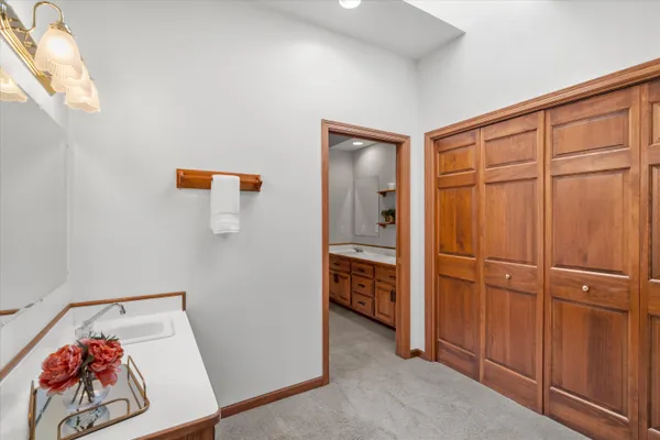 $575,000 | 7306 Forty Acre Road, Caledonia, WI 53126