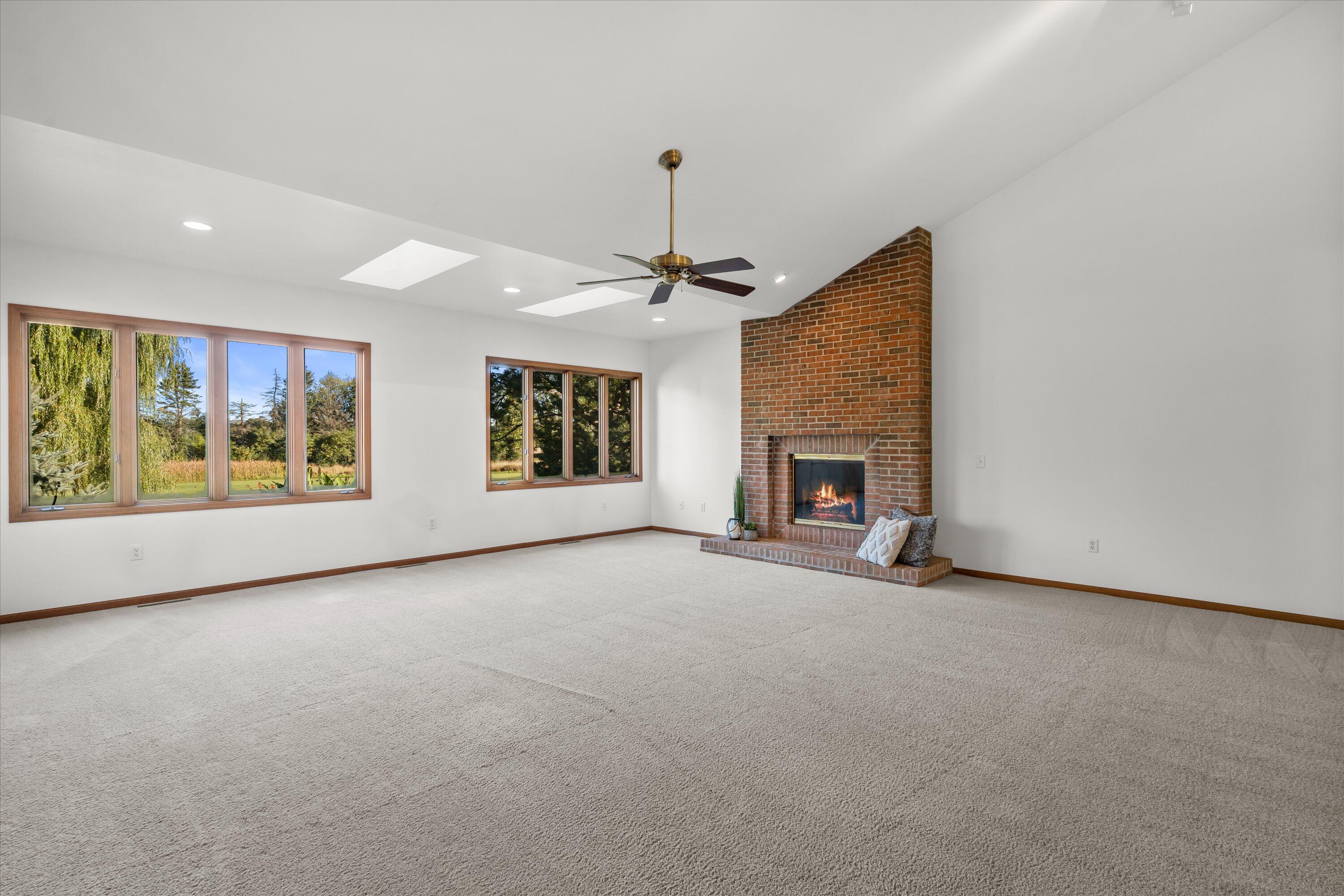 7306 Forty Acre Road Caledonia, WI 53126 - Photo 9 of 45 Great Room