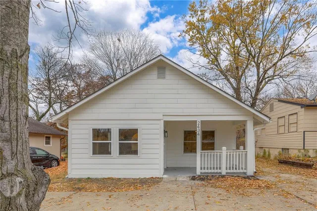 $159,899 | 2434 South Sterling Avenue, Independence, MO 64052