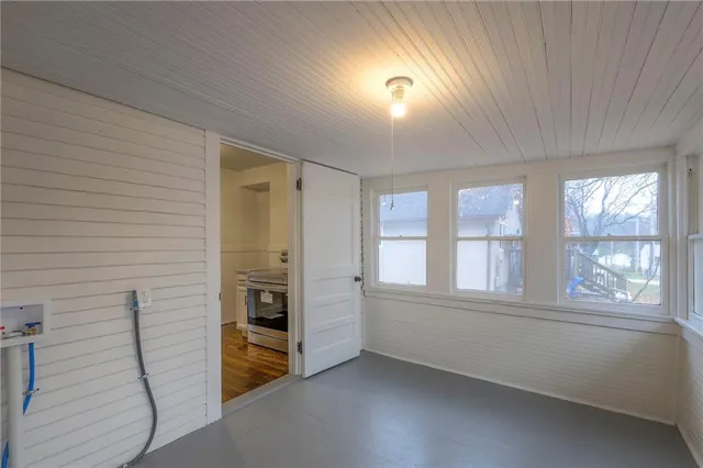 $159,899 | 2434 South Sterling Avenue, Independence, MO 64052