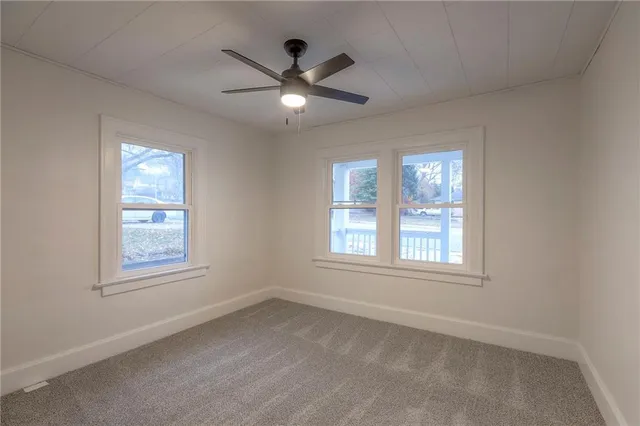 $159,899 | 2434 South Sterling Avenue, Independence, MO 64052