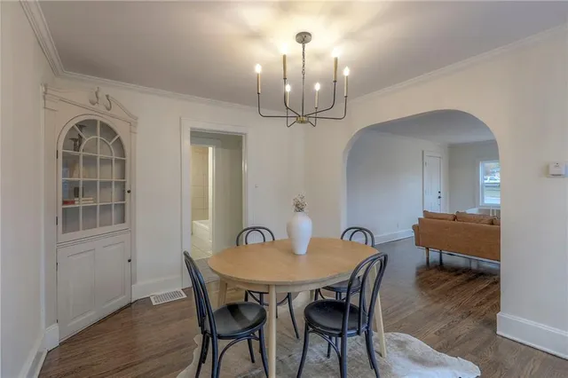 $159,899 | 2434 South Sterling Avenue, Independence, MO 64052