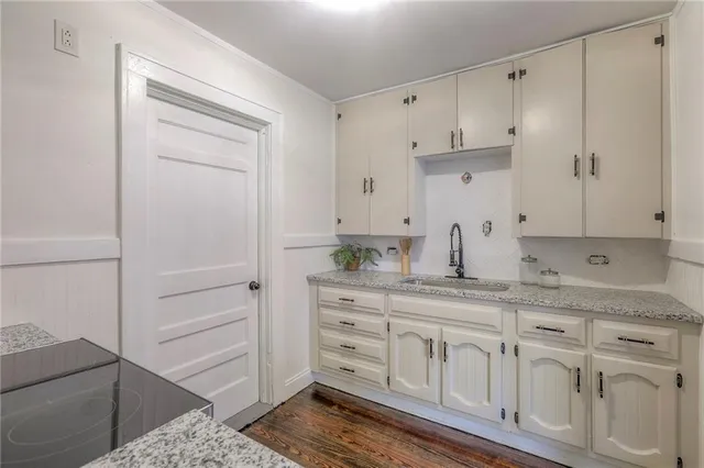 $159,899 | 2434 South Sterling Avenue, Independence, MO 64052