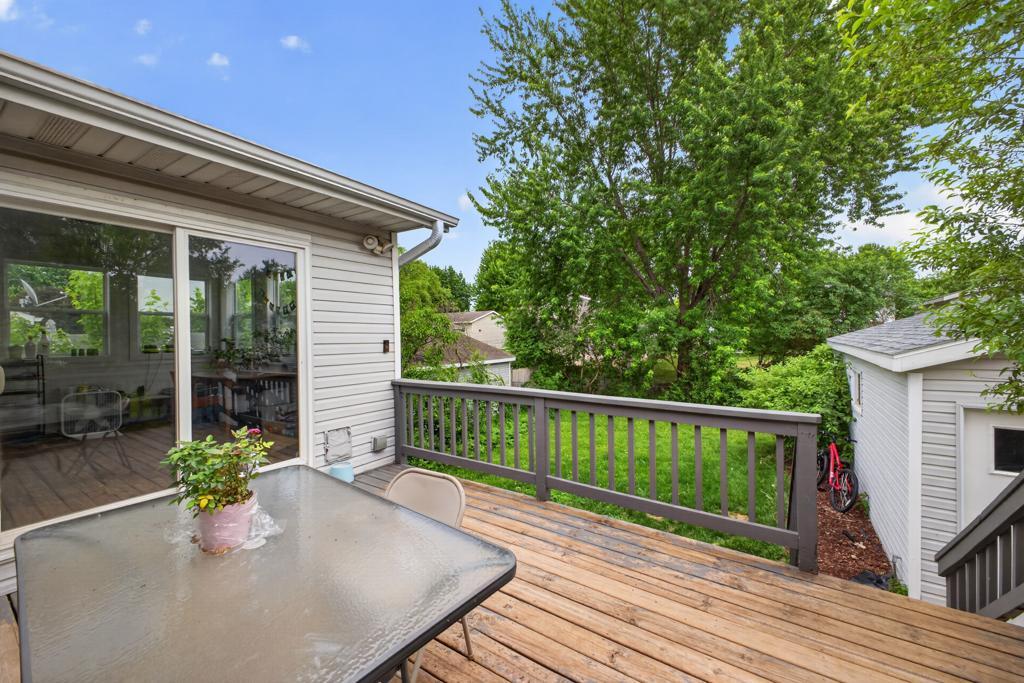 2042 50th Street Northwest Rochester, MN 55901 - Photo 7 of 26