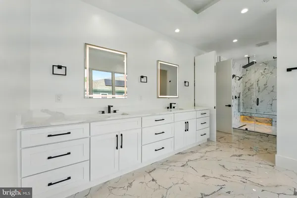 $2,649,999 | 103 St Andrews Drive Northeast, Vienna, VA 22180