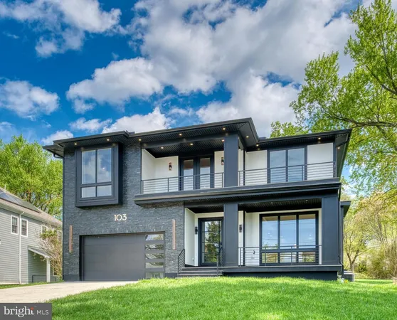 $2,649,999 | 103 St Andrews Drive Northeast, Vienna, VA 22180