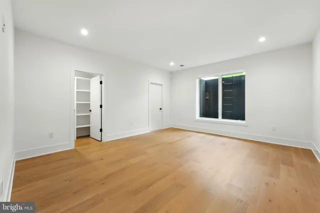 $2,649,999 | 103 St Andrews Drive Northeast, Vienna, VA 22180