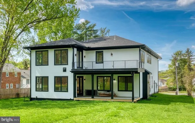 $2,649,999 | 103 St Andrews Drive Northeast, Vienna, VA 22180