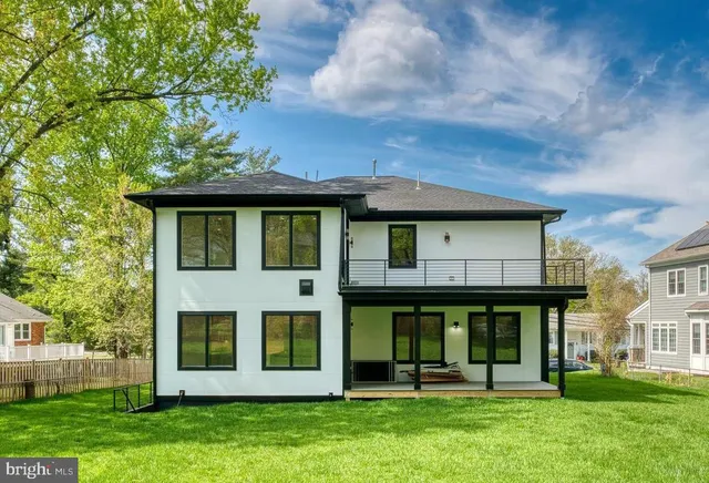 $2,649,999 | 103 St Andrews Drive Northeast, Vienna, VA 22180