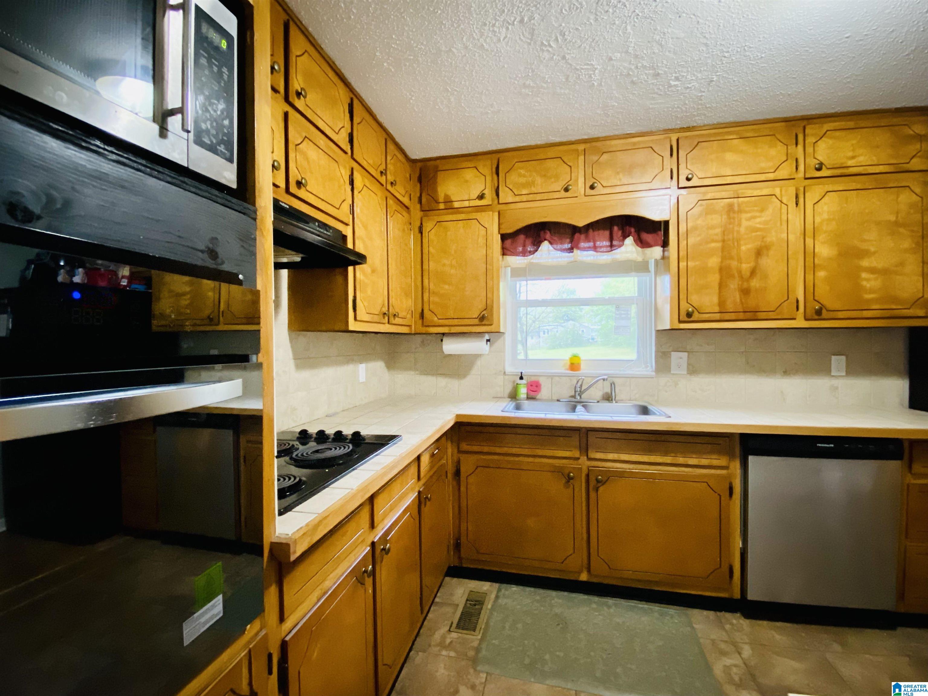608 Park Road Pleasant Grove, AL 35127 - Photo 11 of 25 Gallery Image 11