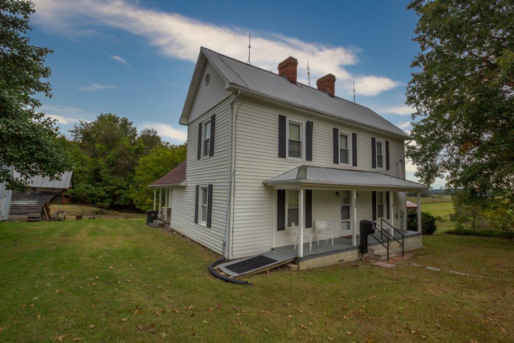 517 Bacon Branch Road Jonesborough, TN 37659 - Photo 5 of 58 IMG_6242_4