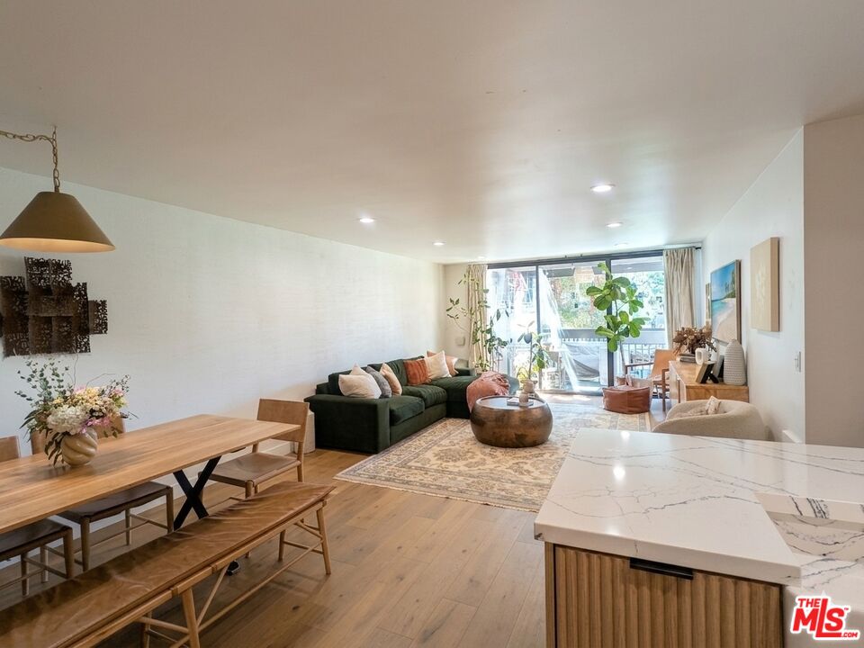 7765 West 91st Street, Unit F Playa del Rey, CA 90293 - Photo 3 of 21