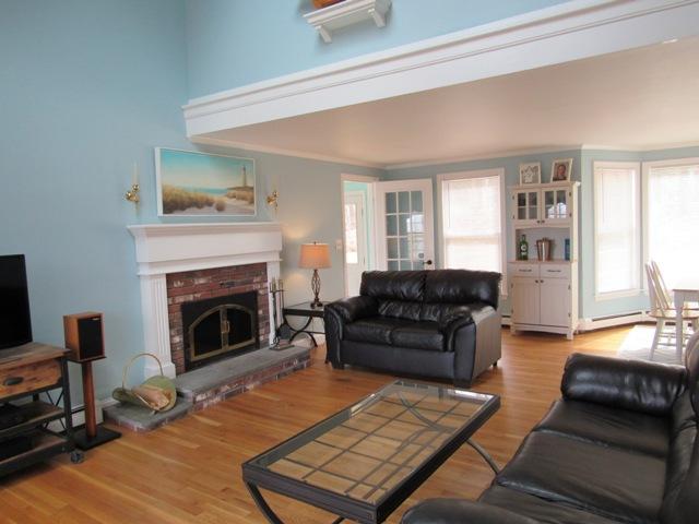 14 Christopher Hollow Road Sandwich, MA 02563 - Photo 4 of 28 109