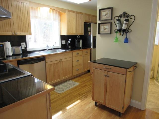 14 Christopher Hollow Road Sandwich, MA 02563 - Photo 8 of 28 114