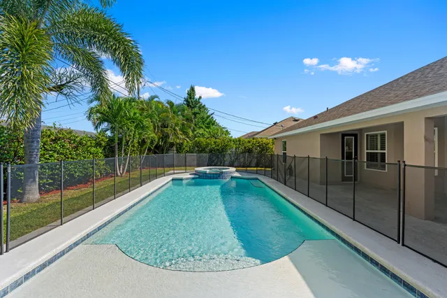 $549,000 | 4672 Southwest Wade Drive, Port St. Lucie, FL 34953