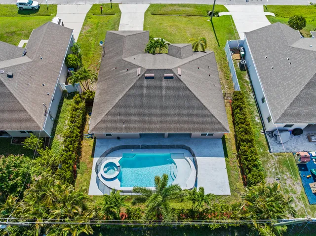 $549,000 | 4672 Southwest Wade Drive, Port St. Lucie, FL 34953