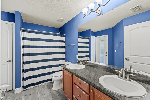 $549,000 | 4672 Southwest Wade Drive, Port St. Lucie, FL 34953