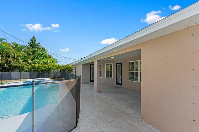 $549,000 | 4672 Southwest Wade Drive, Port St. Lucie, FL 34953