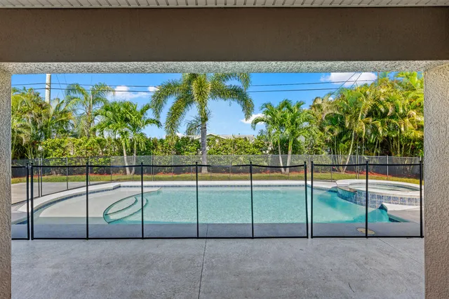 $549,000 | 4672 Southwest Wade Drive, Port St. Lucie, FL 34953