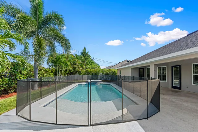 $549,000 | 4672 Southwest Wade Drive, Port St. Lucie, FL 34953