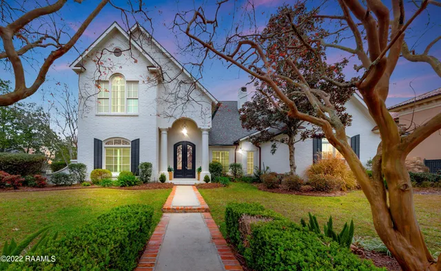 $1,355,000 | 310 Sawgrass Lane, Broussard, LA 70518