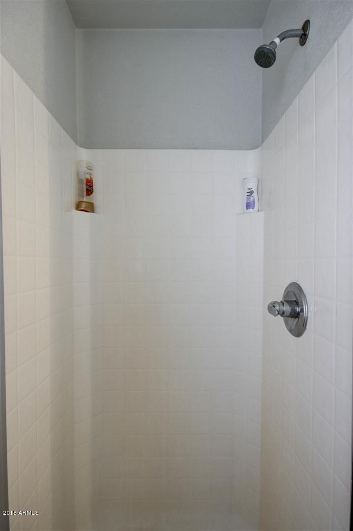 9452 West Jamestown Road Phoenix, AZ 85037 - Photo 23 of 28 Master Shower