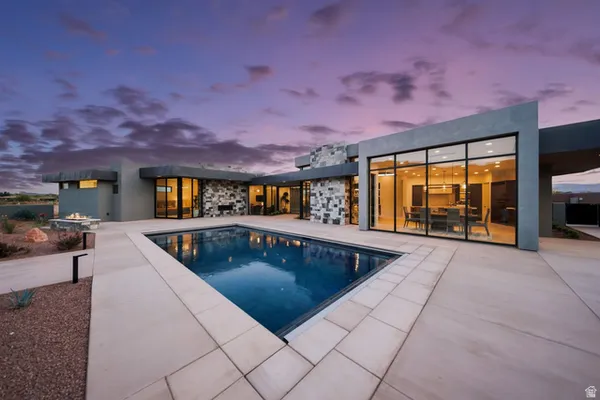 $2,195,000 | 2498 North La Casa Circle, St. George, UT 84770
