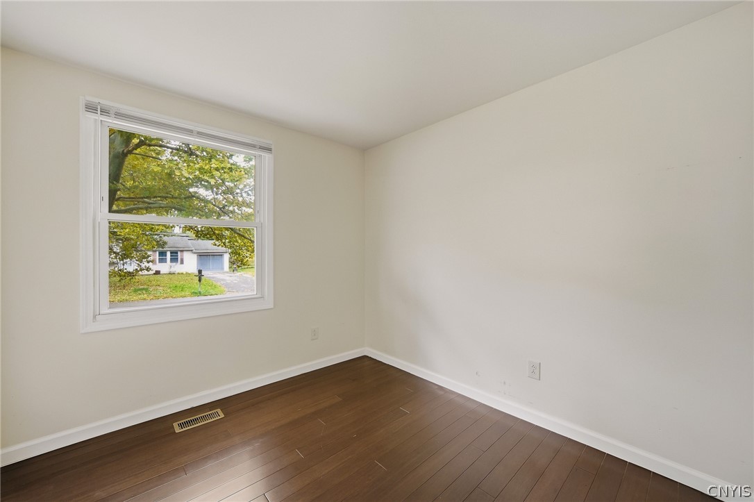 4270 Old Meadow Road Clay, NY 13041 - Photo 25 of 41 Gallery Image 25