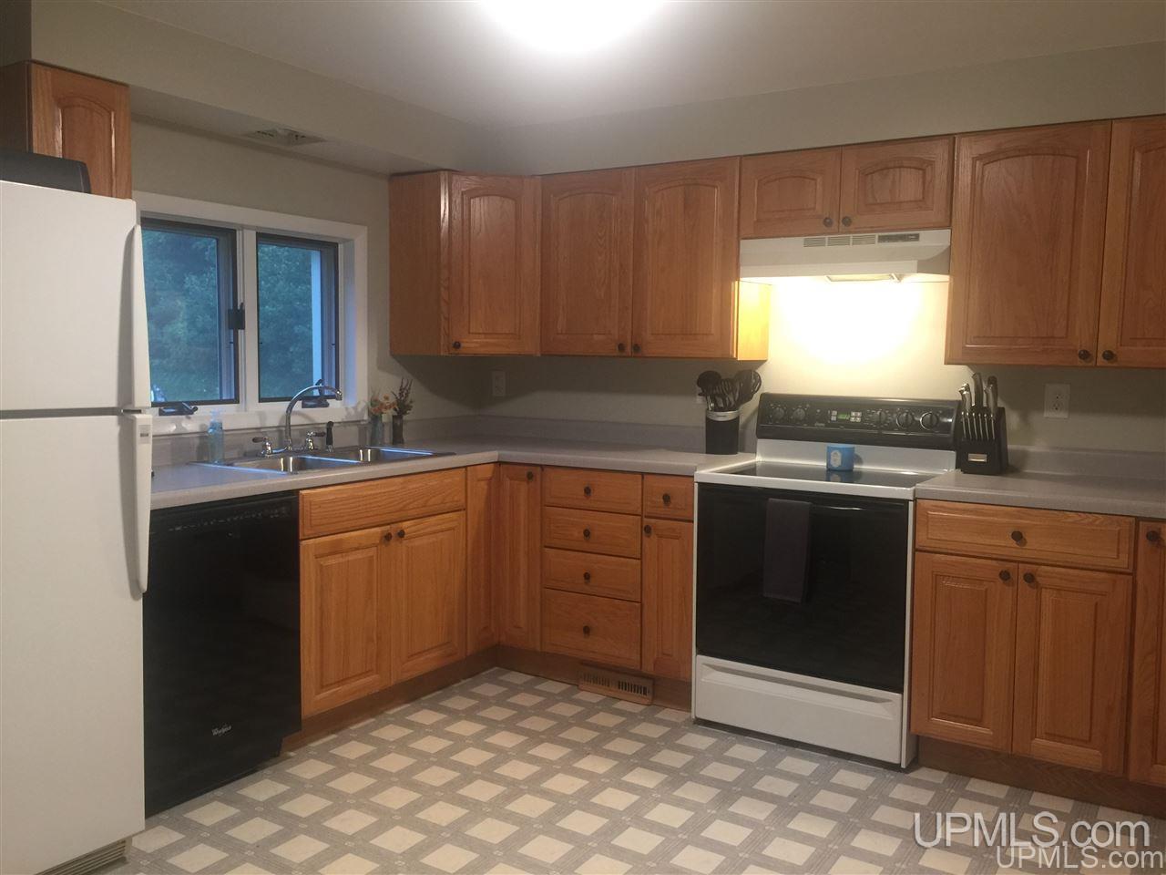 E9280 Lehnen Road Munising, MI 49862 - Photo 13 of 15 Gallery Image 13