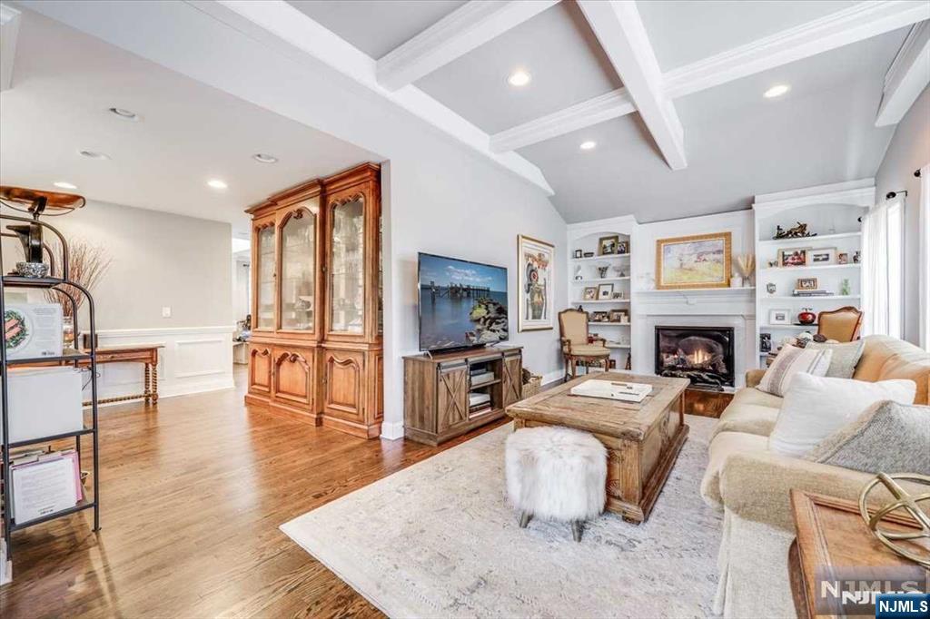 97 Roxbury Road Dumont, NJ 07628 - Photo 13 of 41