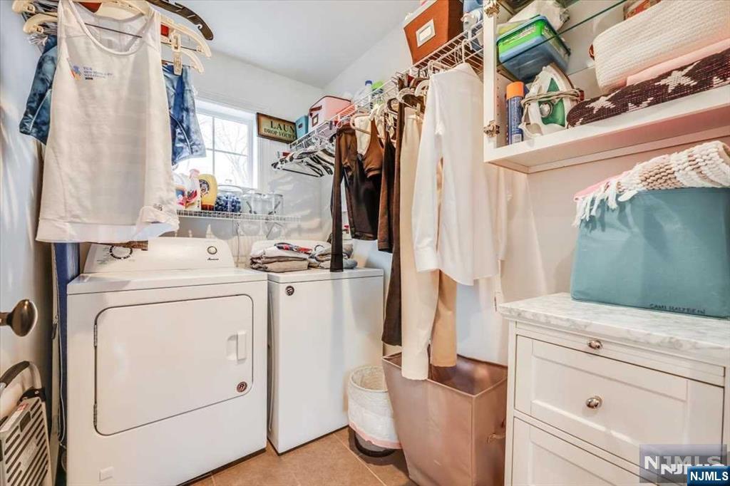 97 Roxbury Road Dumont, NJ 07628 - Photo 23 of 41