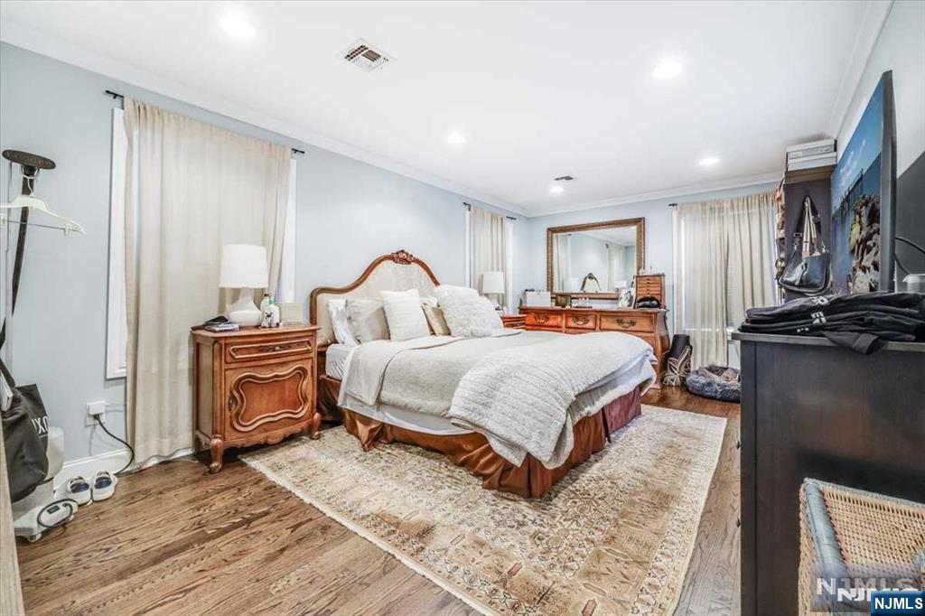 97 Roxbury Road Dumont, NJ 07628 - Photo 26 of 41