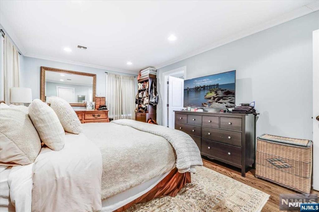 97 Roxbury Road Dumont, NJ 07628 - Photo 27 of 41