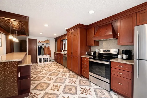 $3,200 | 183 Forest Street, Unit 2, Arlington, MA 02474