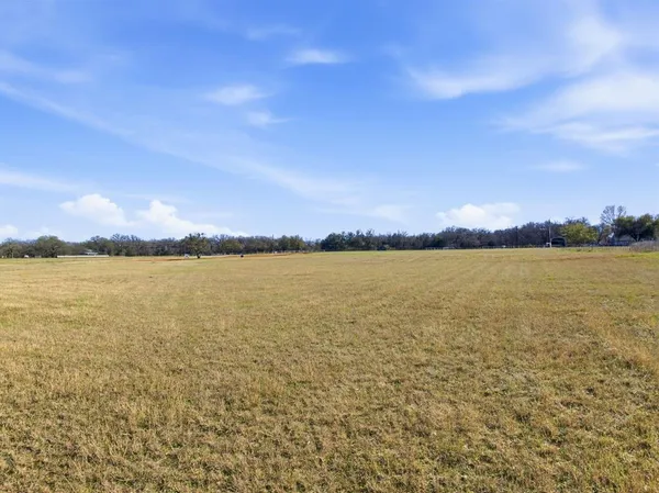 $365,000 | 3120 Holbrook Road, Springtown, TX 76082