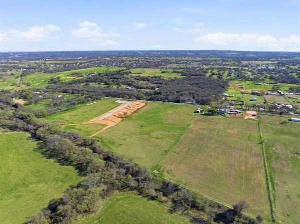 $365,000 | 3120 Holbrook Road, Springtown, TX 76082
