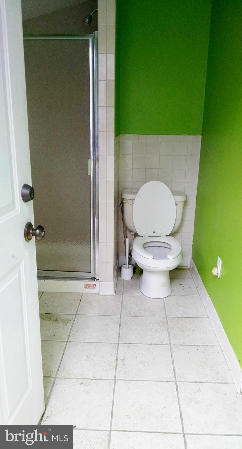 3244 Keswick Road Baltimore, MD 21211 - Photo 6 of 13 Bath
