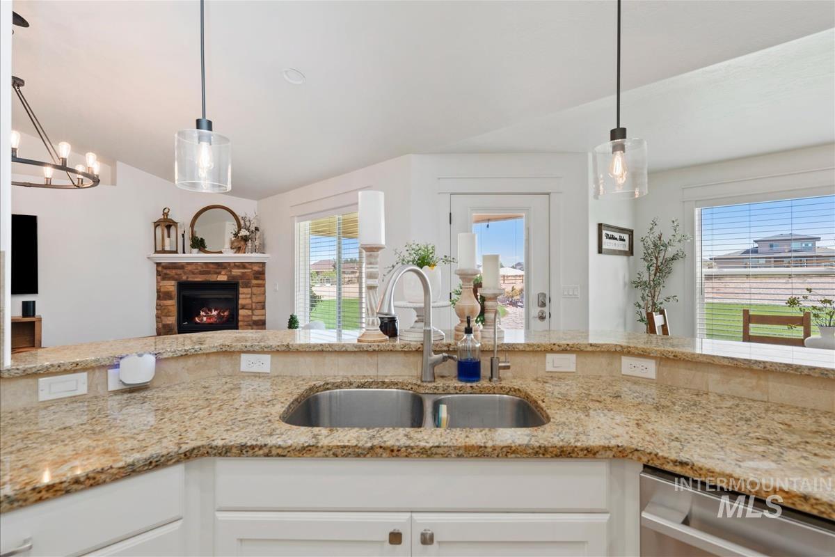 24090 Pheasant Ridge Court Middleton, ID 83644 - Photo 10 of 36 Gallery Image 10