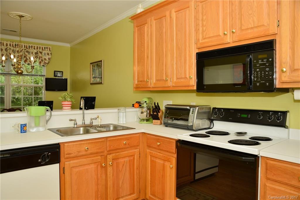 6305 Nevin Road Charlotte, NC 28262 - Photo 7 of 22