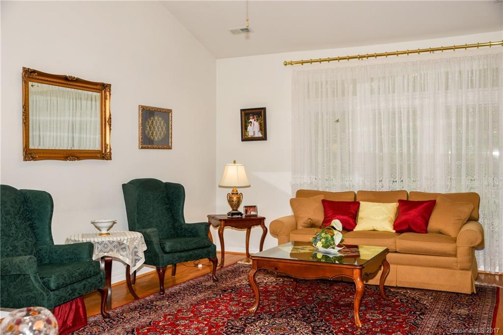 6305 Nevin Road Charlotte, NC 28262 - Photo 8 of 22