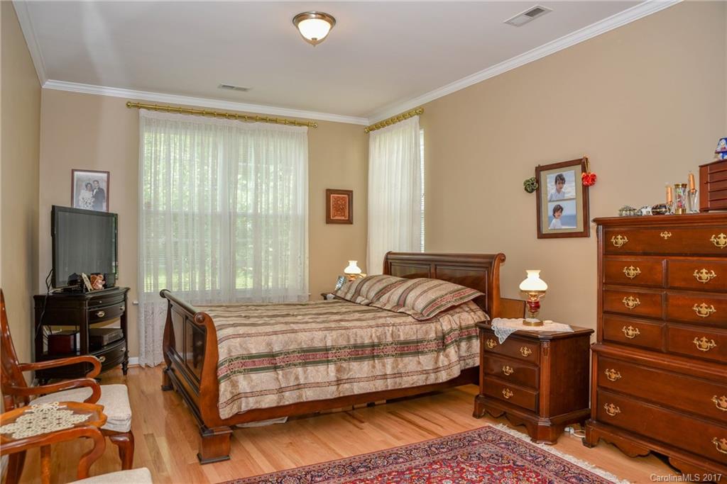 6305 Nevin Road Charlotte, NC 28262 - Photo 9 of 22