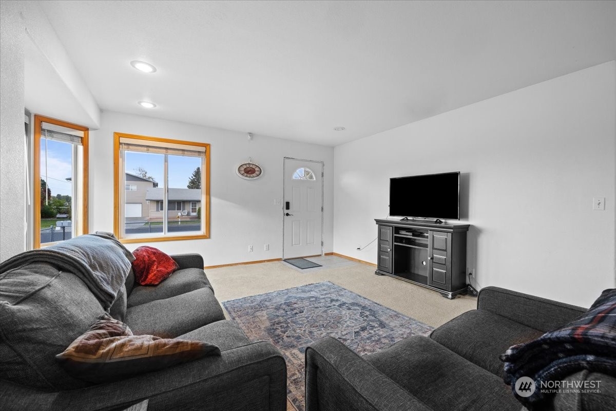 303 West Nelson Road Moses Lake, WA 98837 - Photo 15 of 40 Gallery Image 15