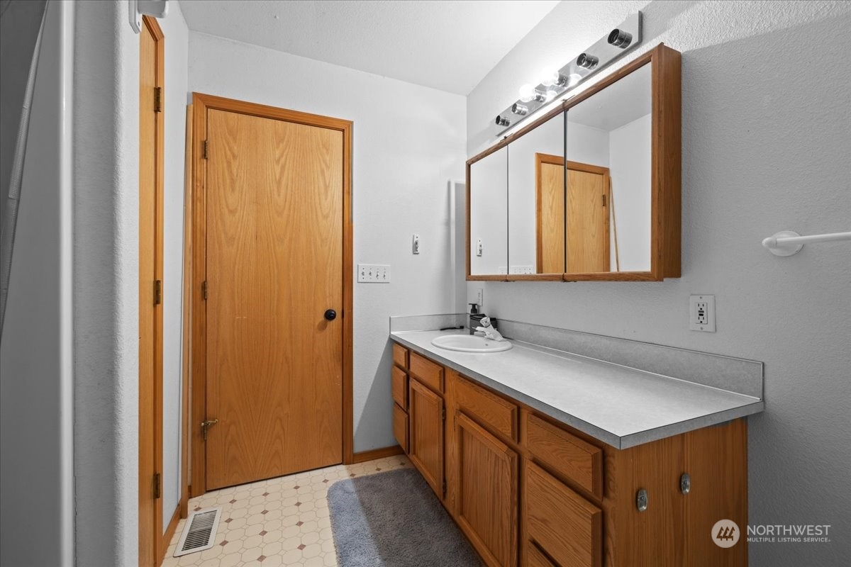 303 West Nelson Road Moses Lake, WA 98837 - Photo 30 of 40 Gallery Image 30