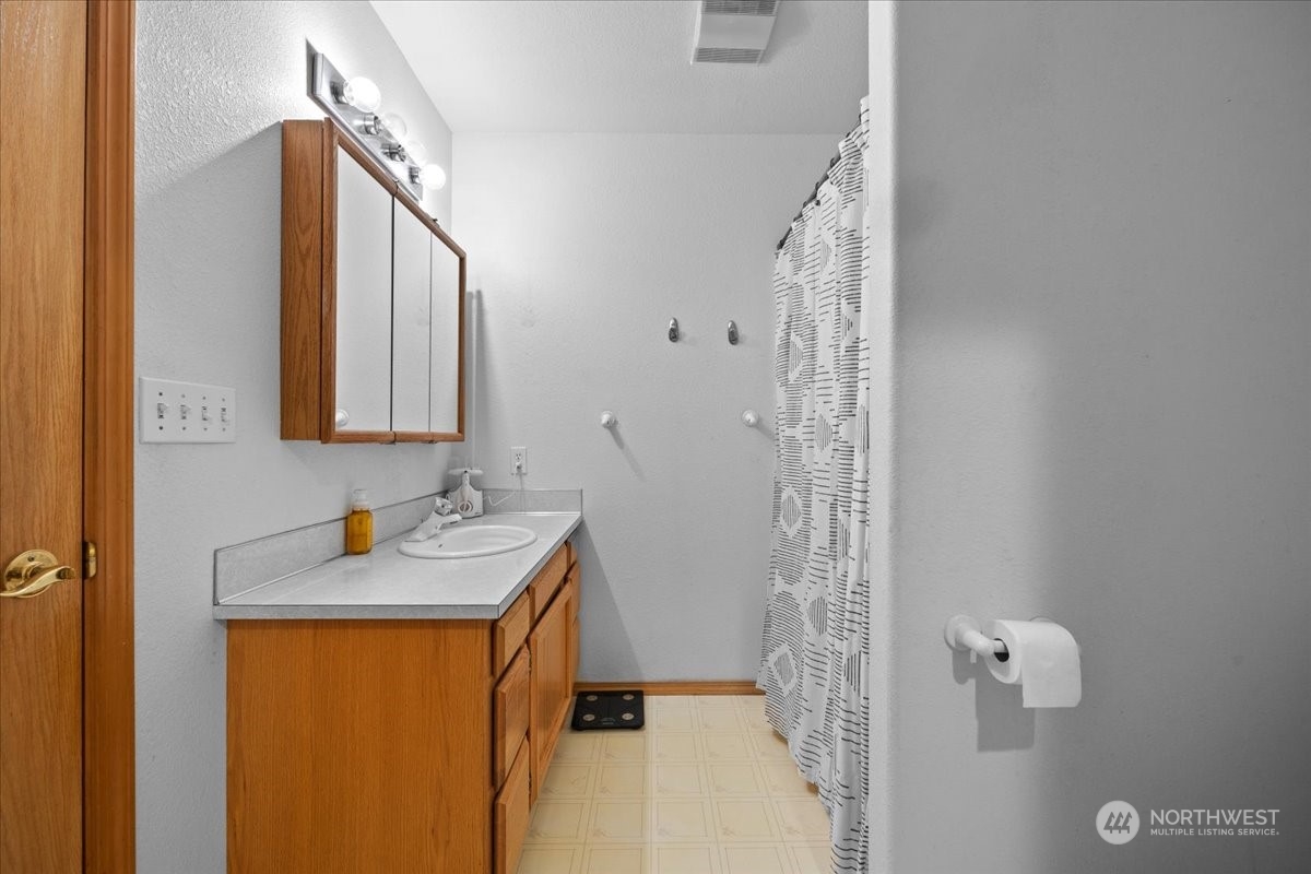 303 West Nelson Road Moses Lake, WA 98837 - Photo 36 of 40 Gallery Image 36
