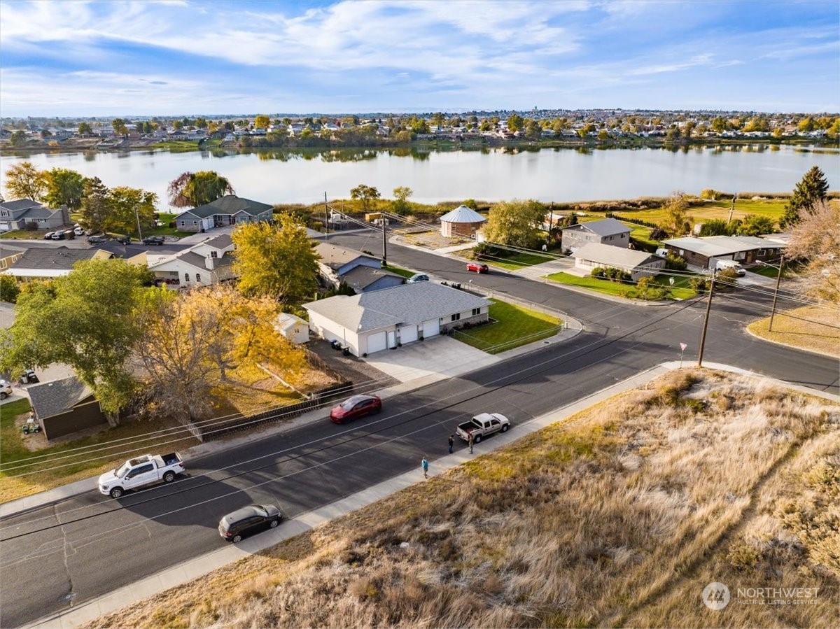 303 West Nelson Road Moses Lake, WA 98837 - Photo 4 of 40 Gallery Image 4