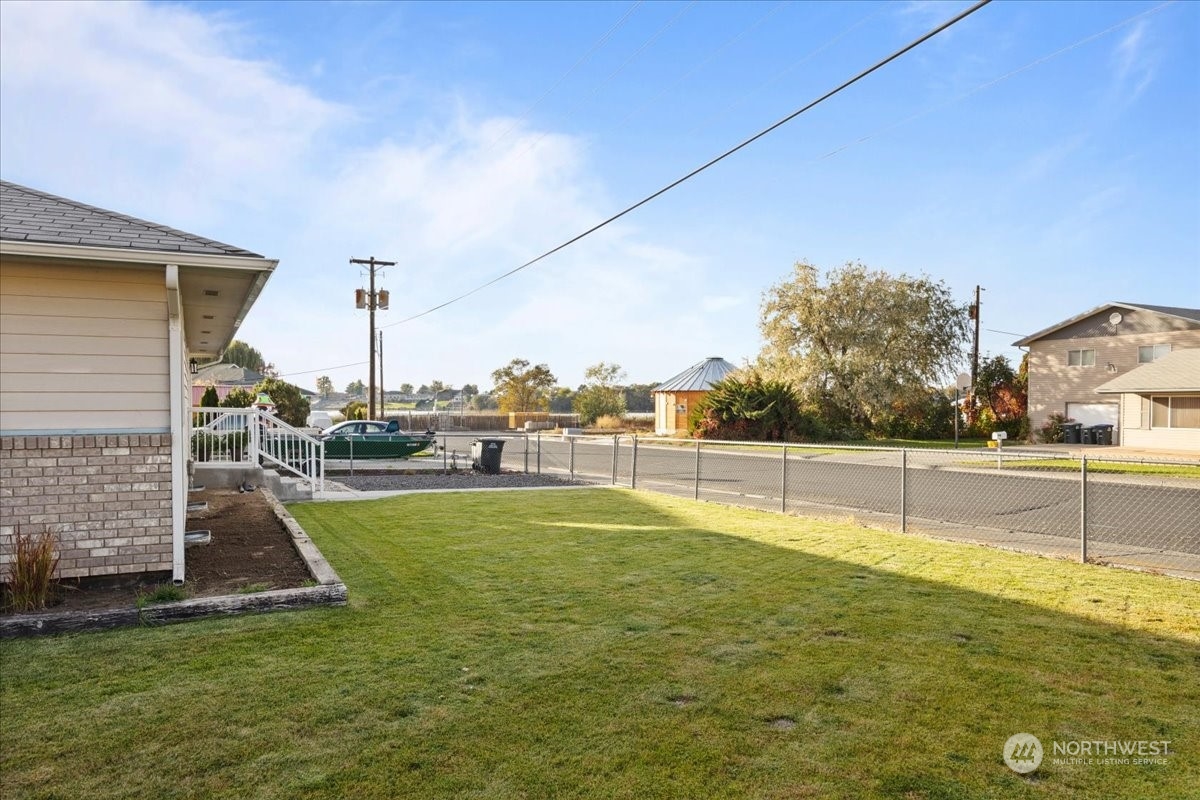 303 West Nelson Road Moses Lake, WA 98837 - Photo 10 of 40 Gallery Image 10